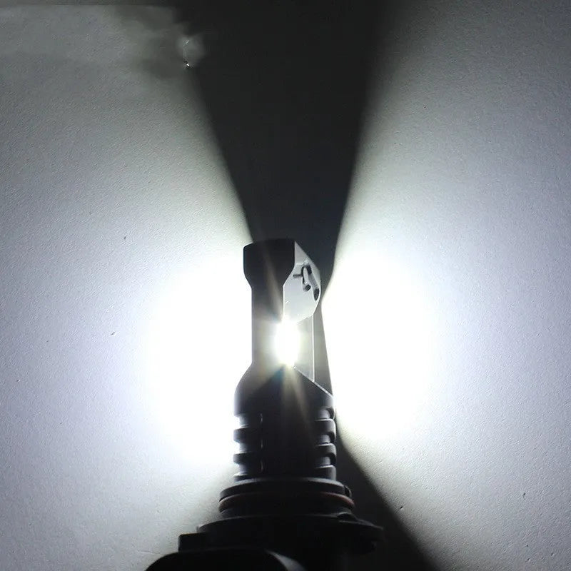CSP LED fog lamp bulb for 9005 9006 sockets with six chips and aviation aluminium body.