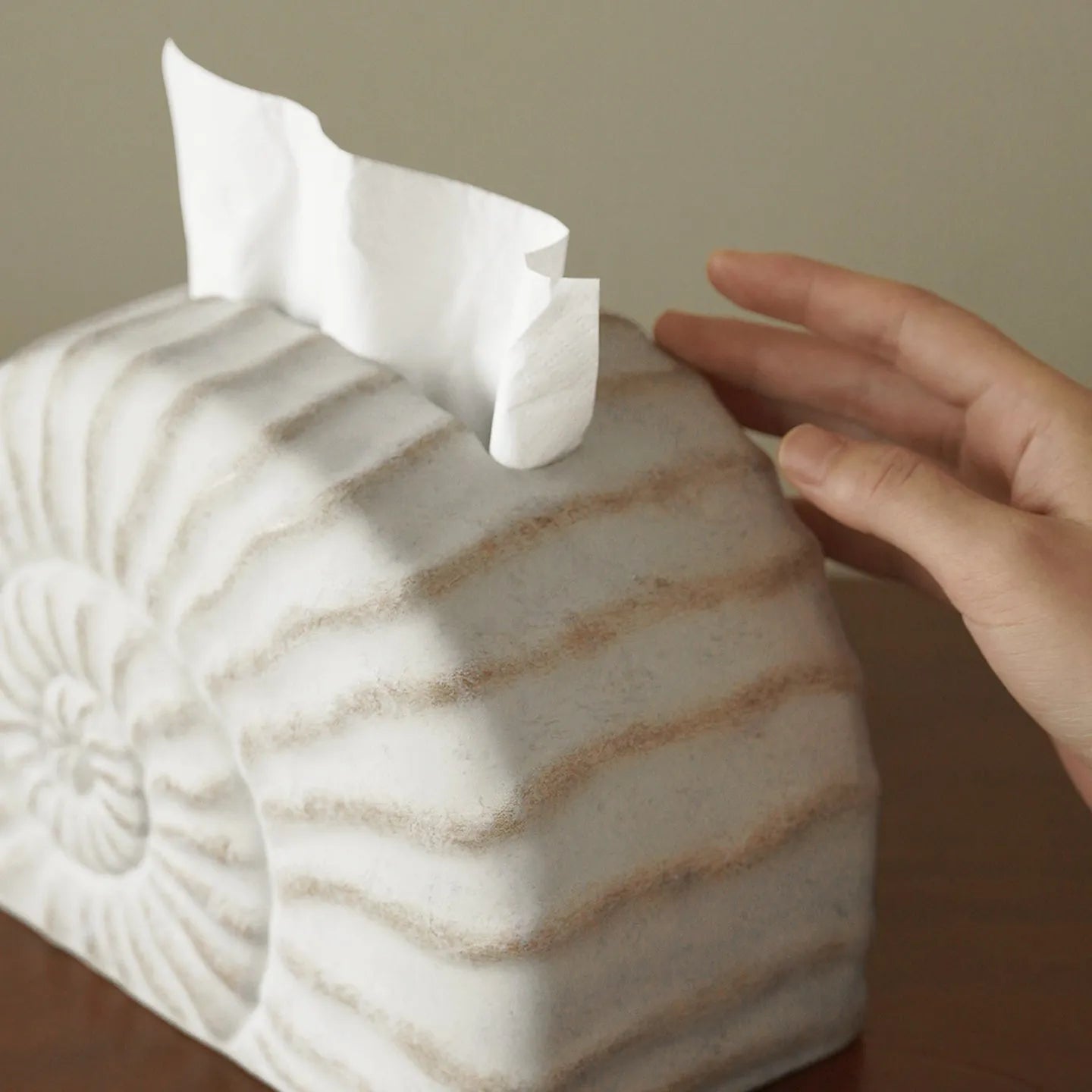 Resin conch ramble tissue box decorative cover for plastic tissue boxes