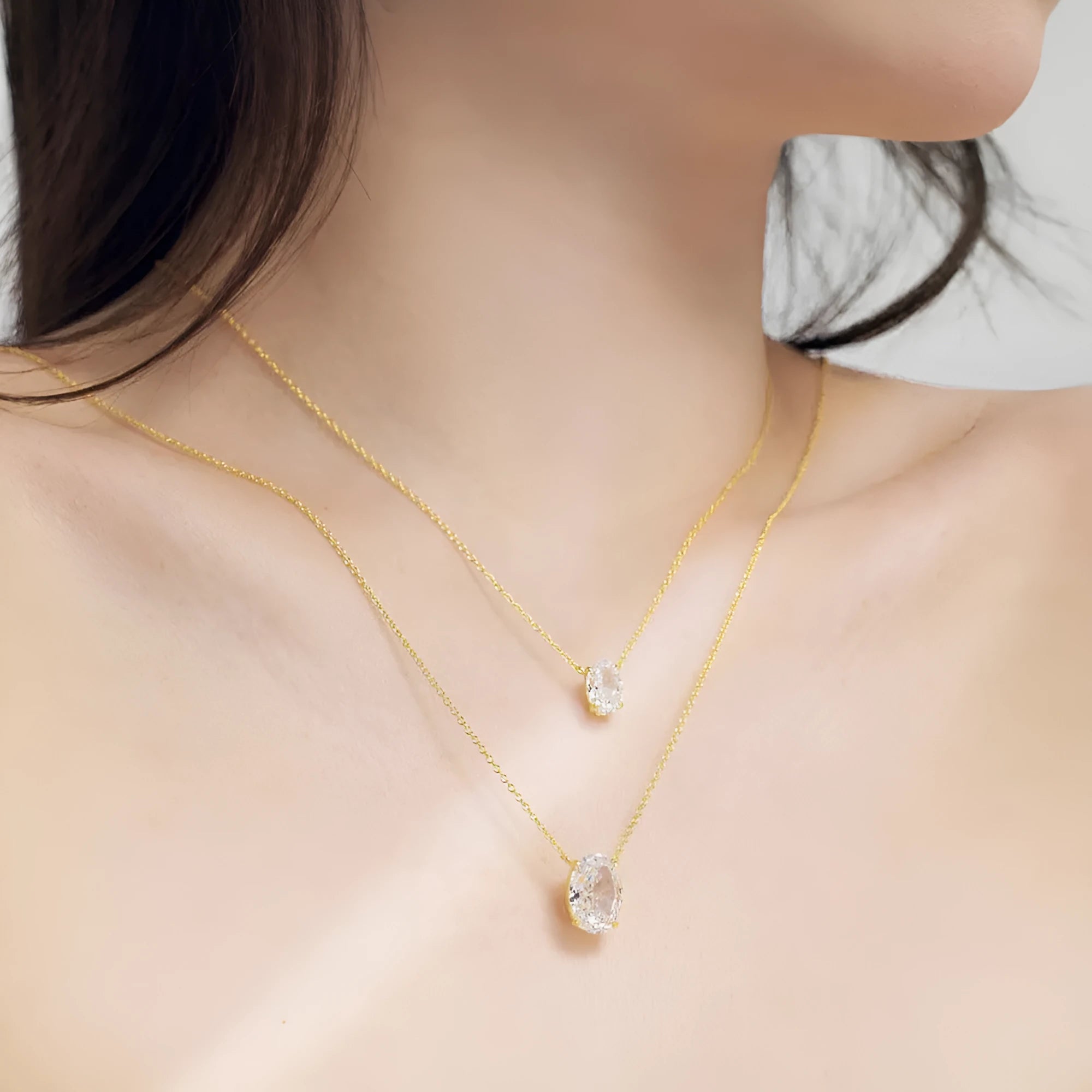 S925 sterling silver oval ice flower geometric pendant necklace in gold or platinum finish.