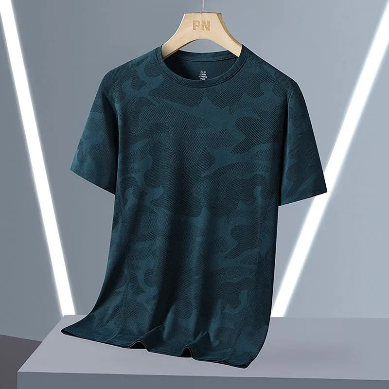 Men's plus size quick-dry nylon T-shirt in camouflage pattern with round neck and short sleeves