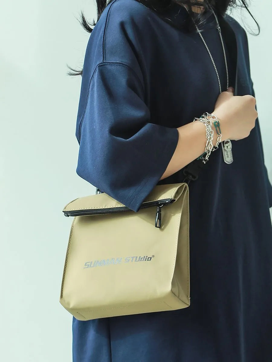 Polyester messenger bag design backpack with crossbody strap in bends and hitches colour option