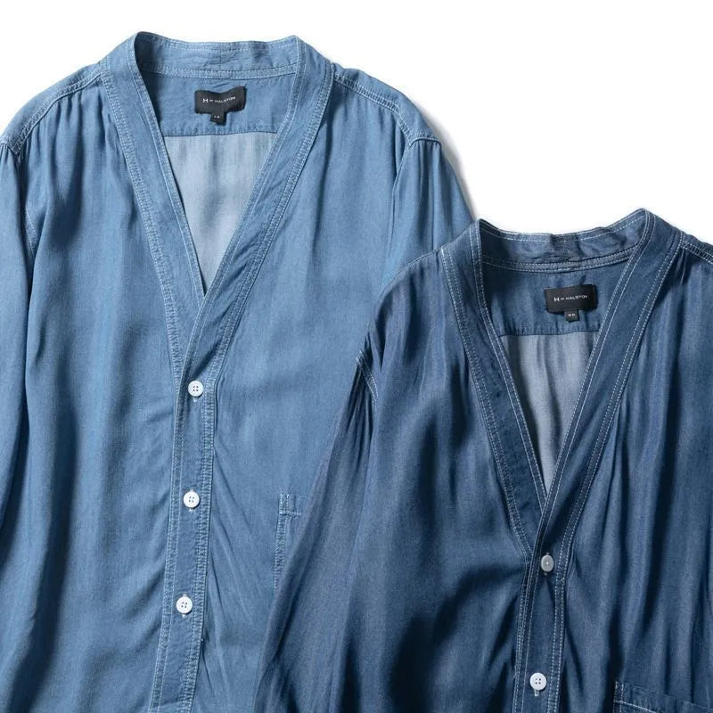 Men's dark blue three-quarter sleeve denim coat with V-neck collar and side pockets