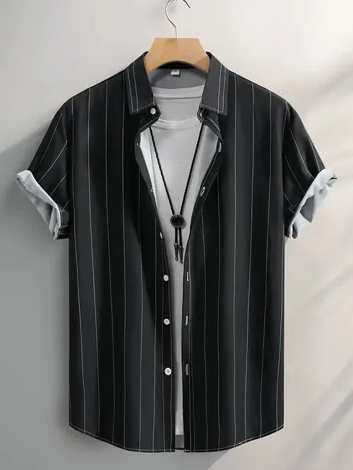 Men's striped short sleeve shirt with stand collar in loose fit casual style
