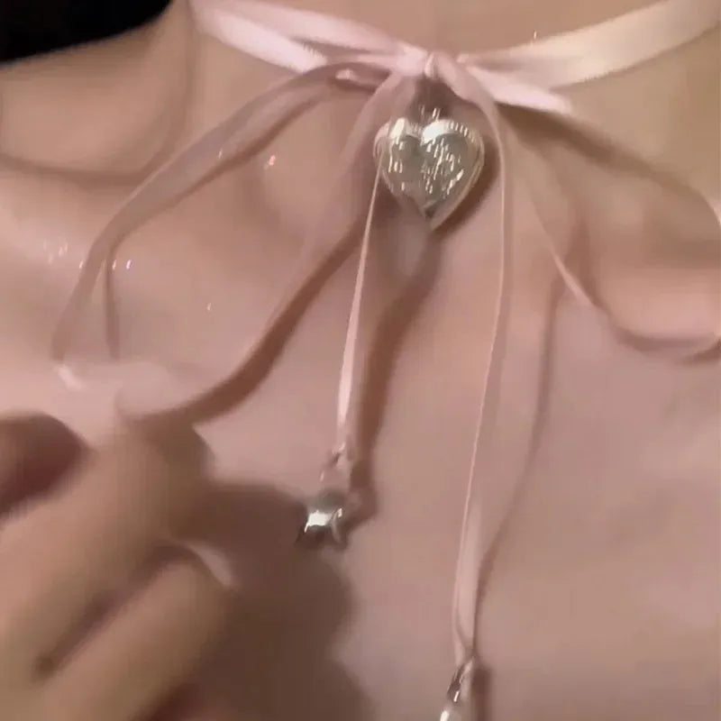 Women's ribbon and love pendant alloy necklace in electroplated finish
