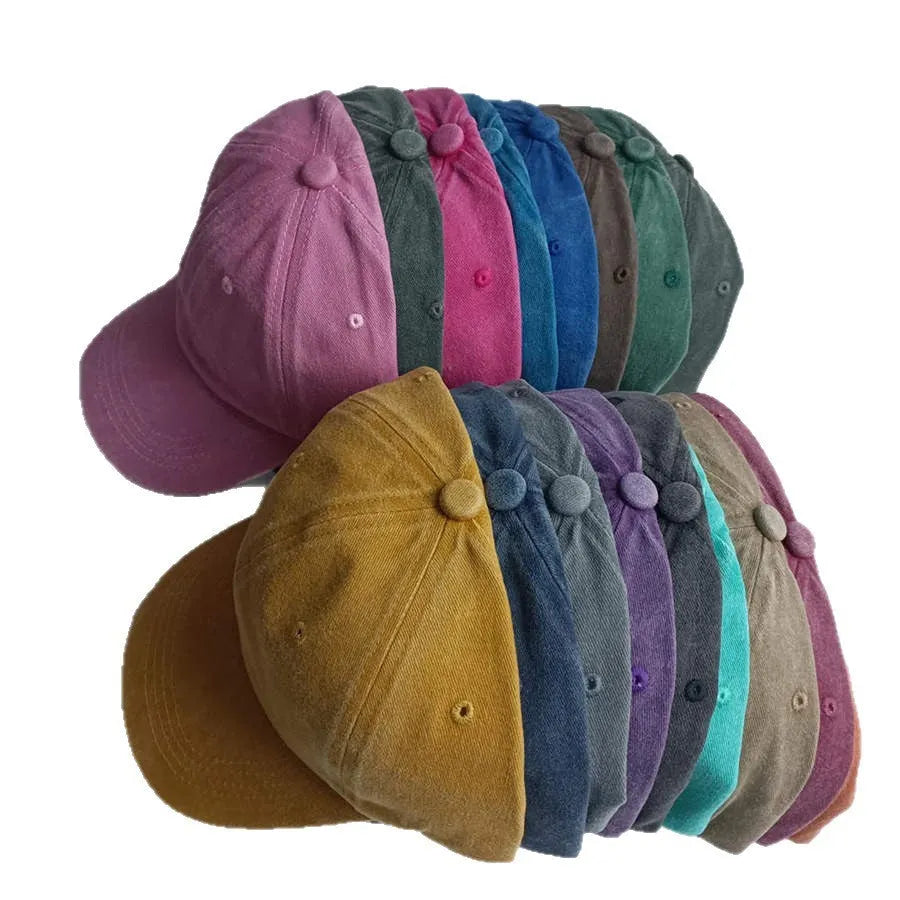 Retro washed cotton baseball cap with dome crown and peaked brim in 56-58cm size