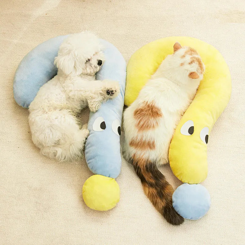Blue rectangular pet pillow cushion measuring 62cm by 39cm for cats and dogs