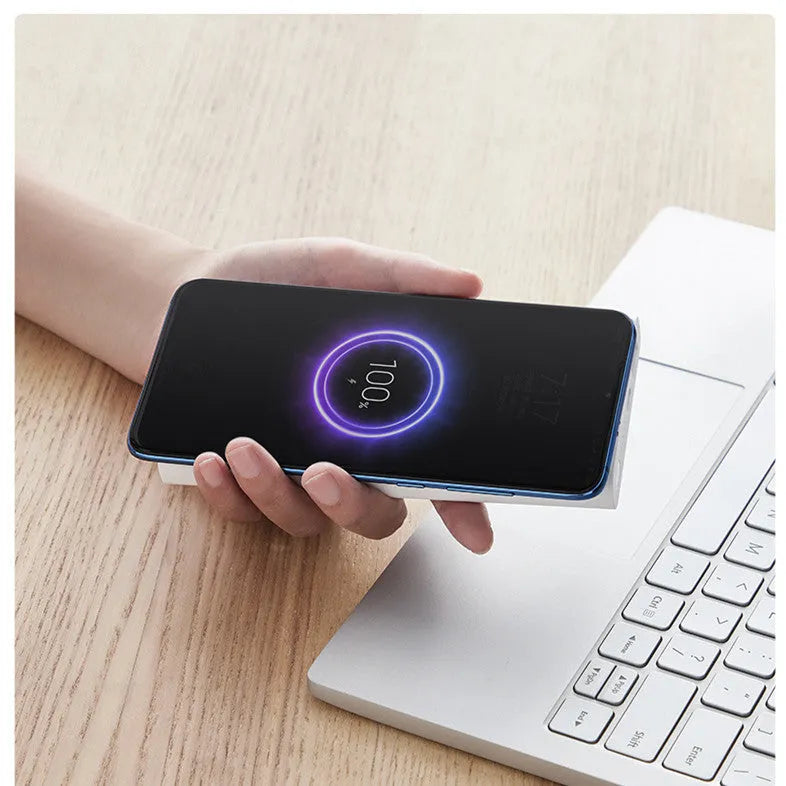 White and black 10000mAh power bank with USB Type-C and wireless charging