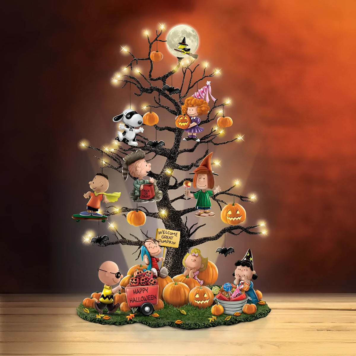 Resin Halloween pumpkin or Christmas tree ornament, 10x10x15cm, standing body glow, plain pattern
