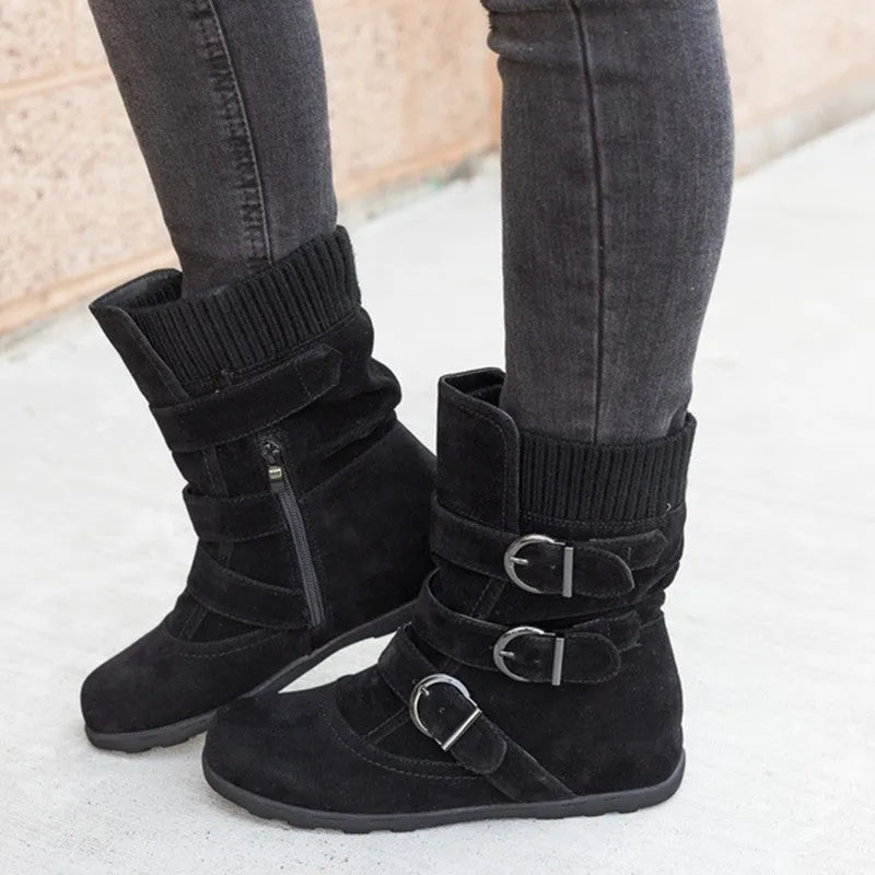 Casual winter boots with round toe, flat heel, cotton lining, available in black, brown, grey, red