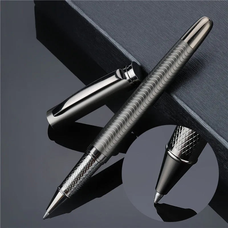 Metal signature pen with bullet nib and 0.5mm line in fog gun grey