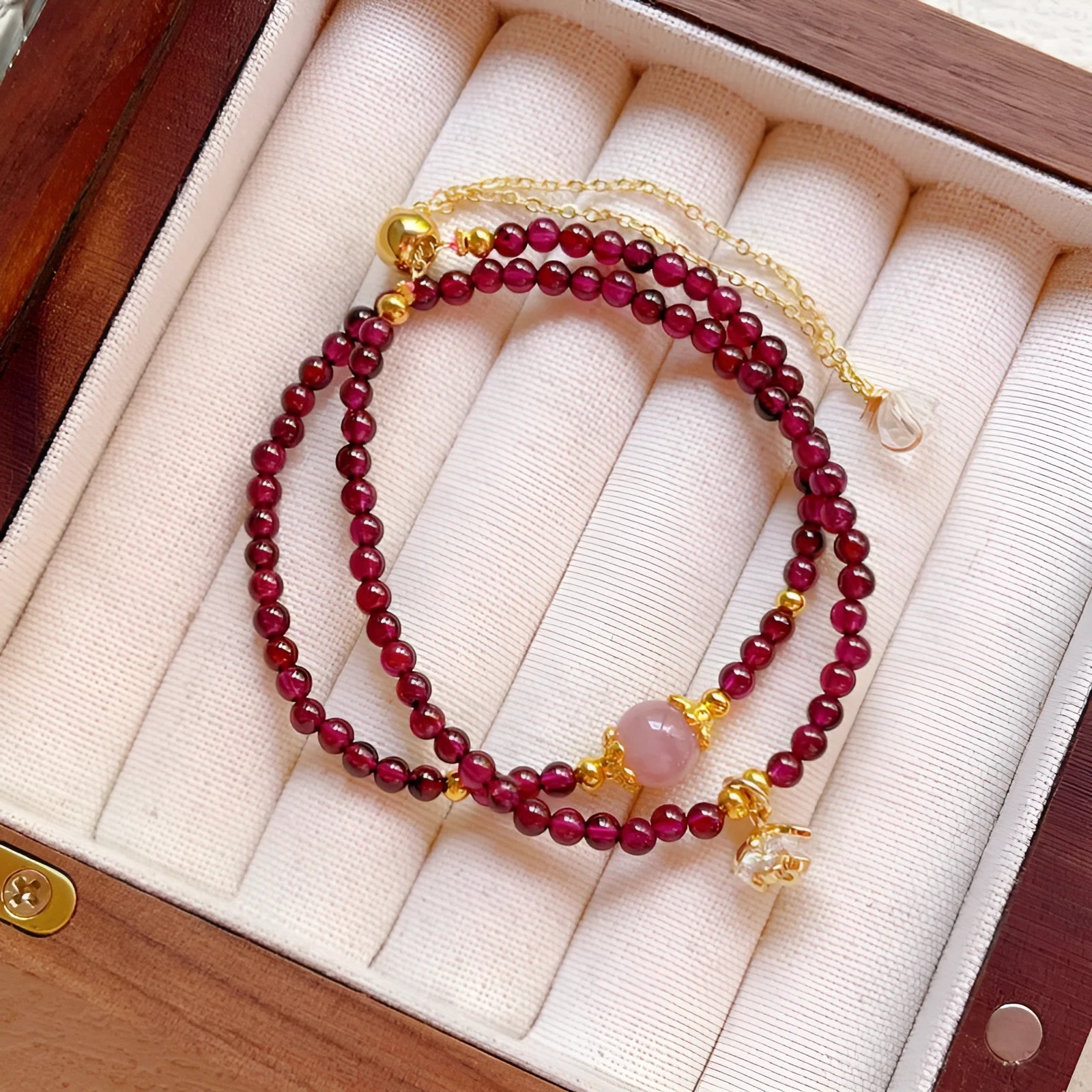 Natural garnet double ring bracelet for women, manually crafted in H311 colour.