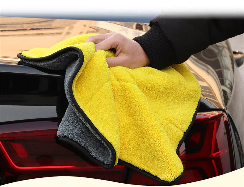 Double-sided velvet thickened car wash towel in coral fleece, available in multiple sizes, for automotive cleaning