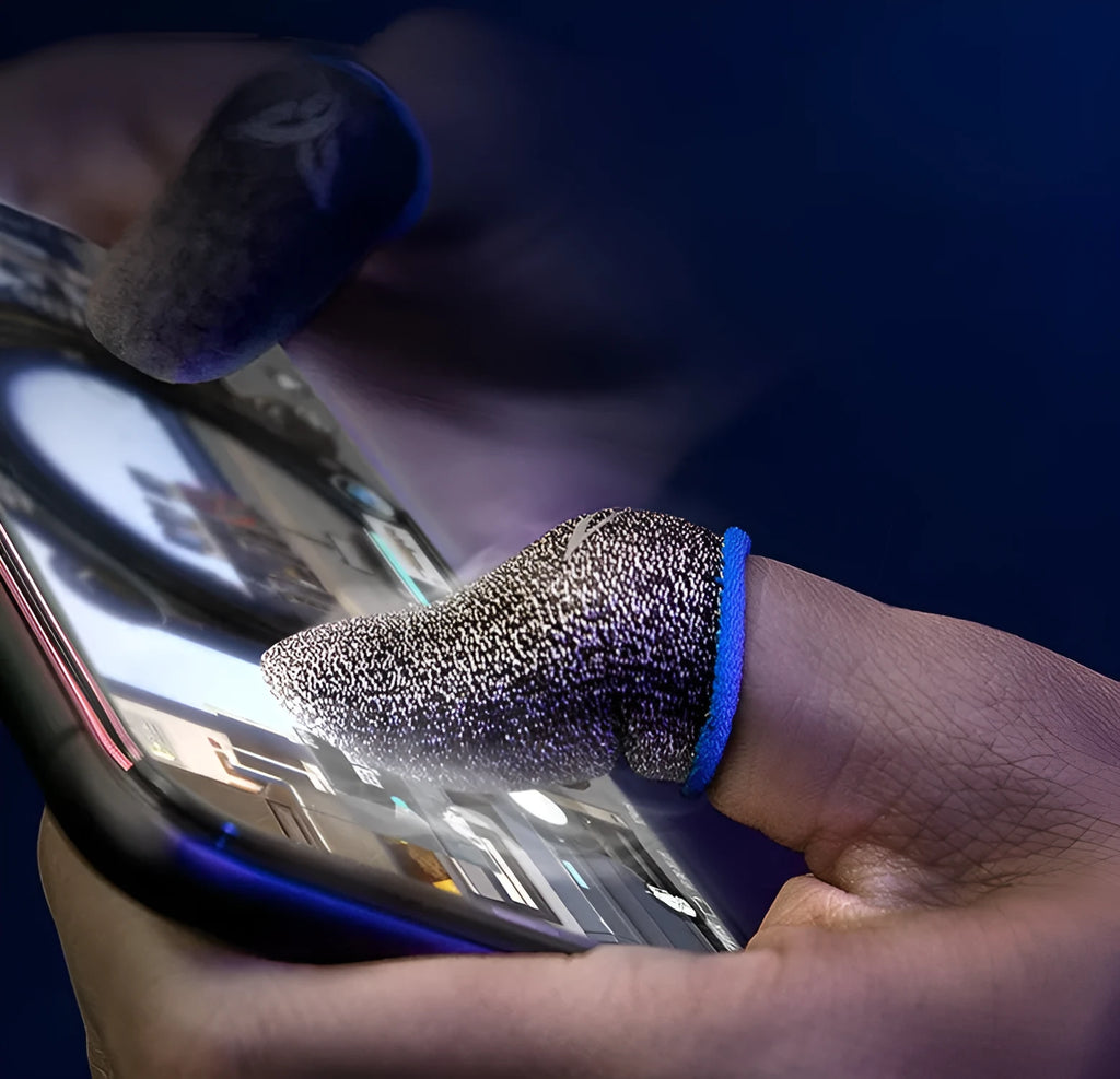 Green gaming thumb sleeves for mobile phones with silver fibre construction and 3M reflective logo