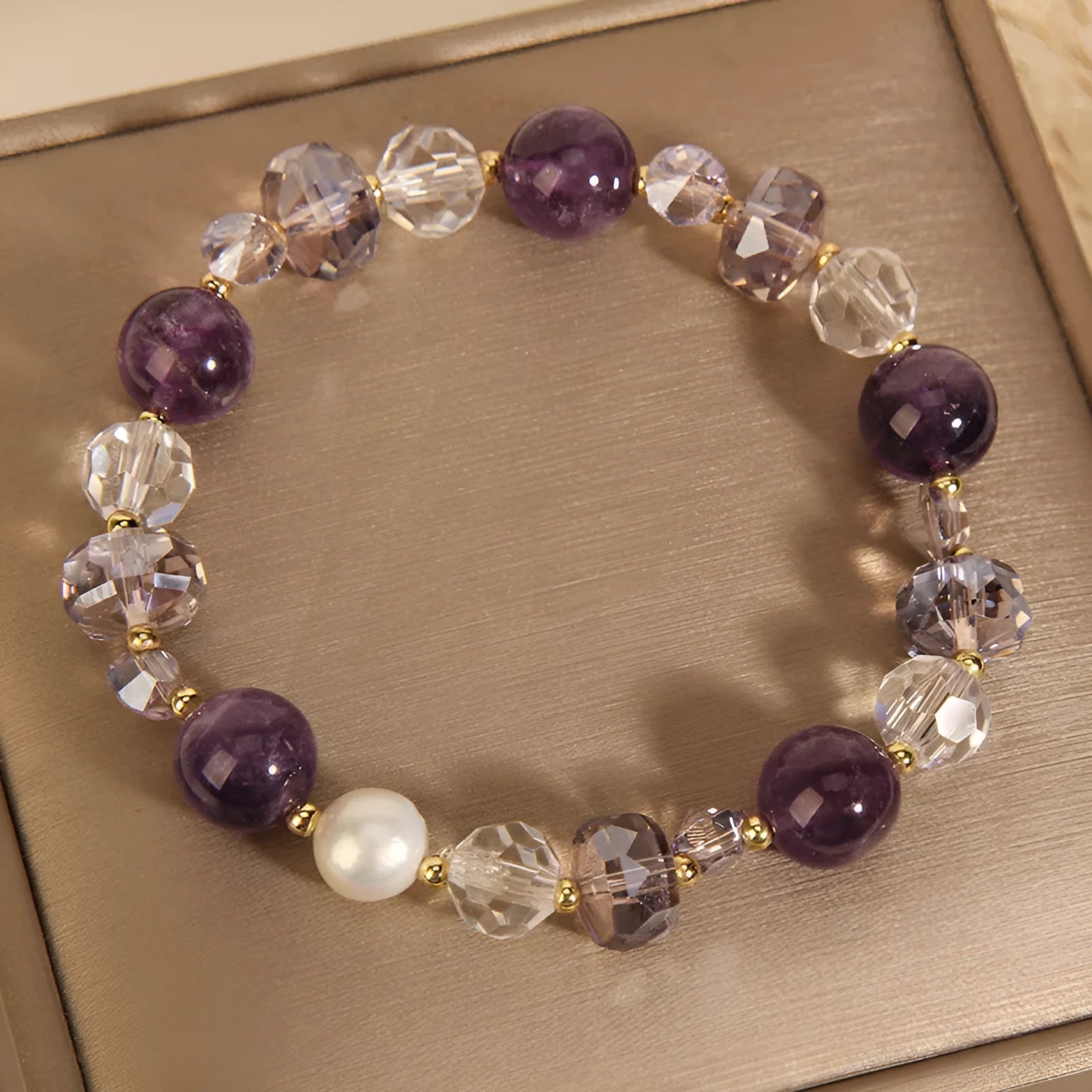 Women's artificial amethyst bracelet with U-shaped design and four-leaf clover charm