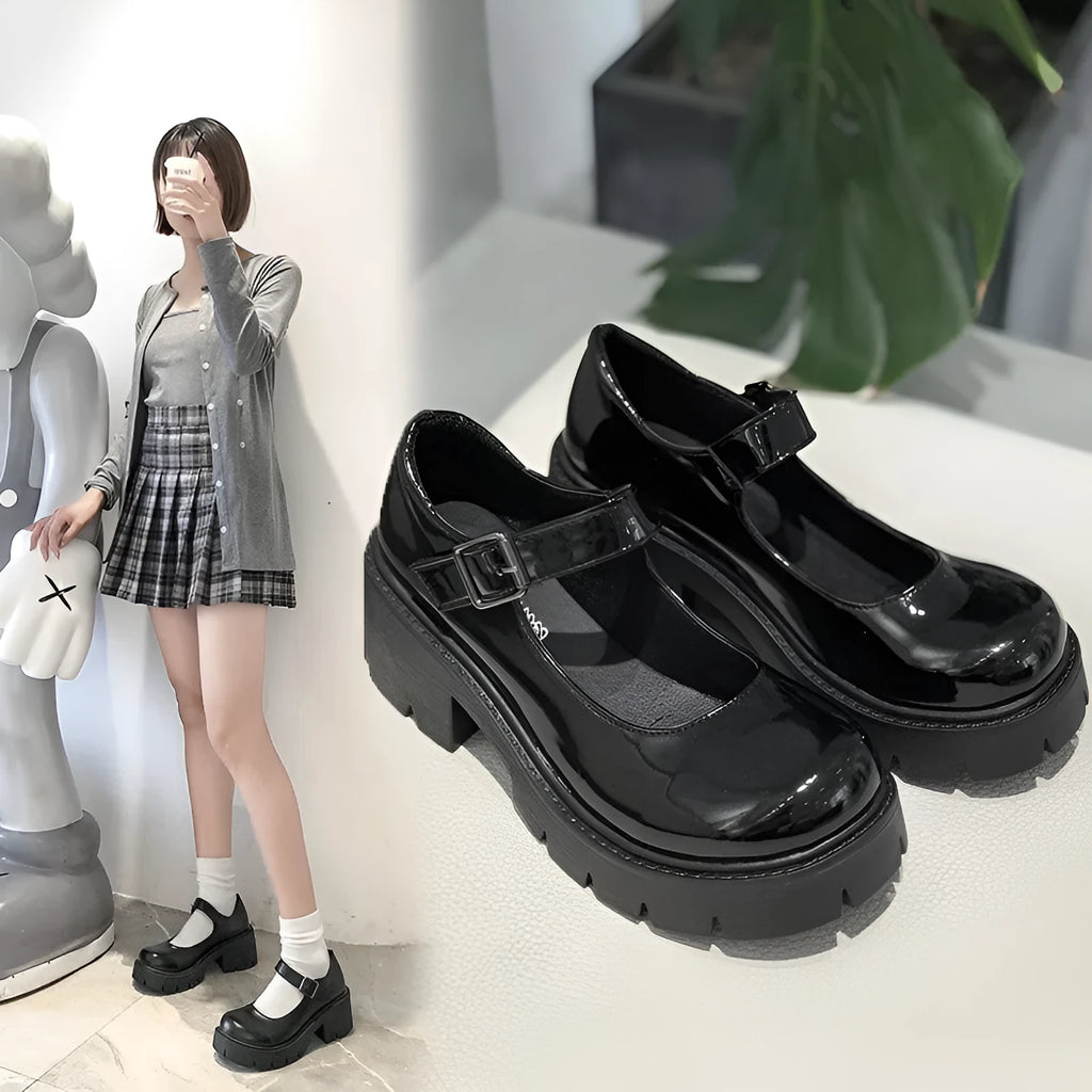 Chunky-heeled thick-soled JK uniform pumps for women with belt buckle in matte black