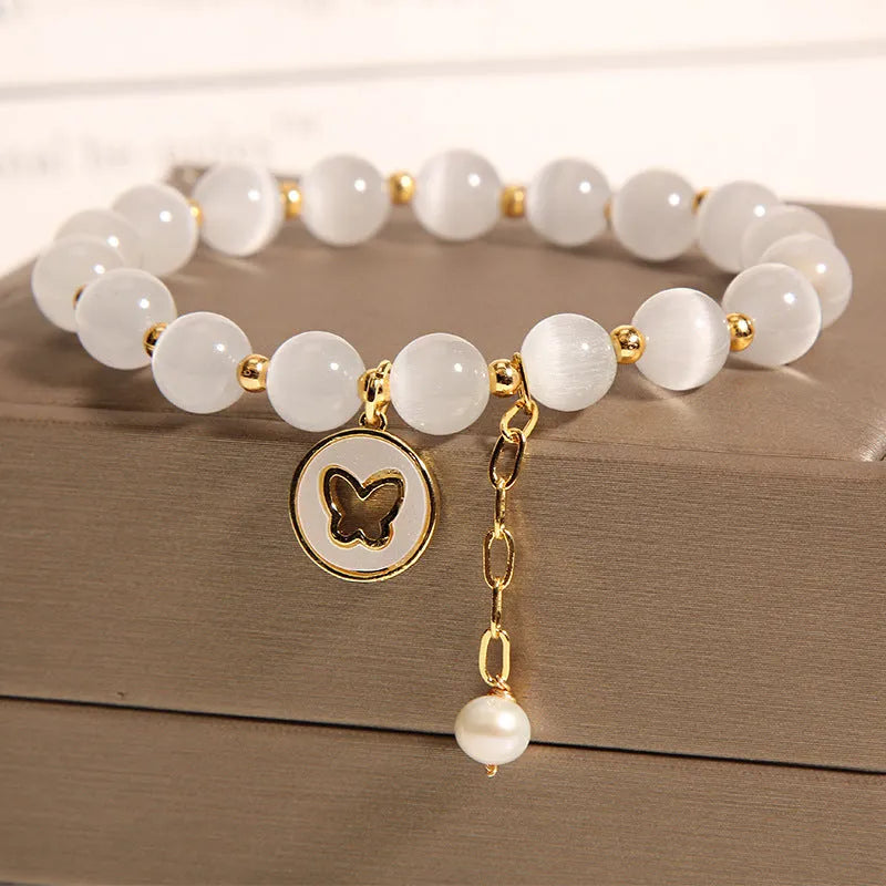 White cat's eye crystal bracelet with geometric design, Korean-style women's jewellery