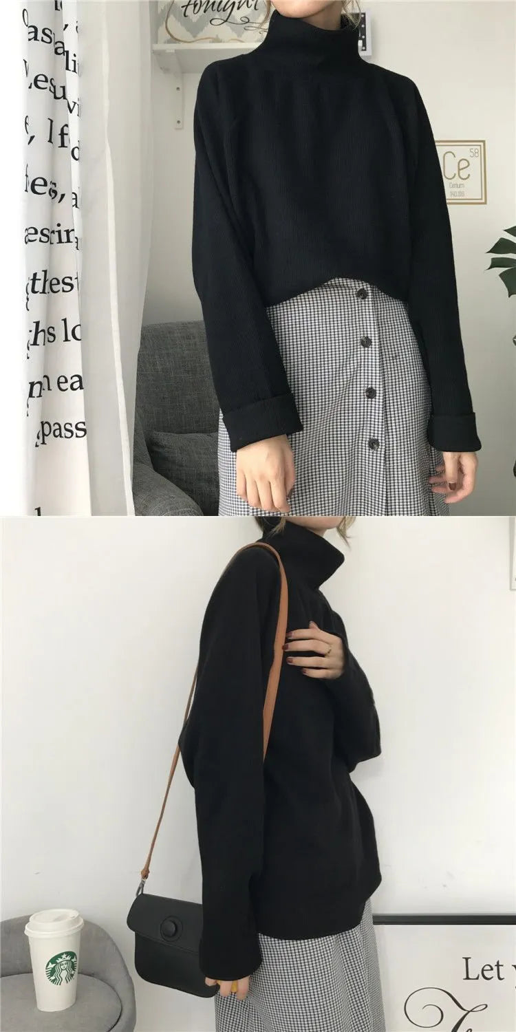 Women's solid colour long sleeve top with a half-high collar in a loose fit.