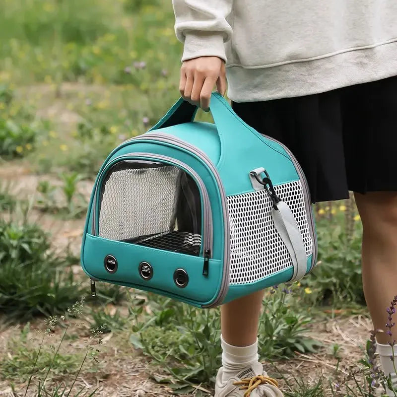 Portable foldable bird bag for small pets in green with one-shoulder strap