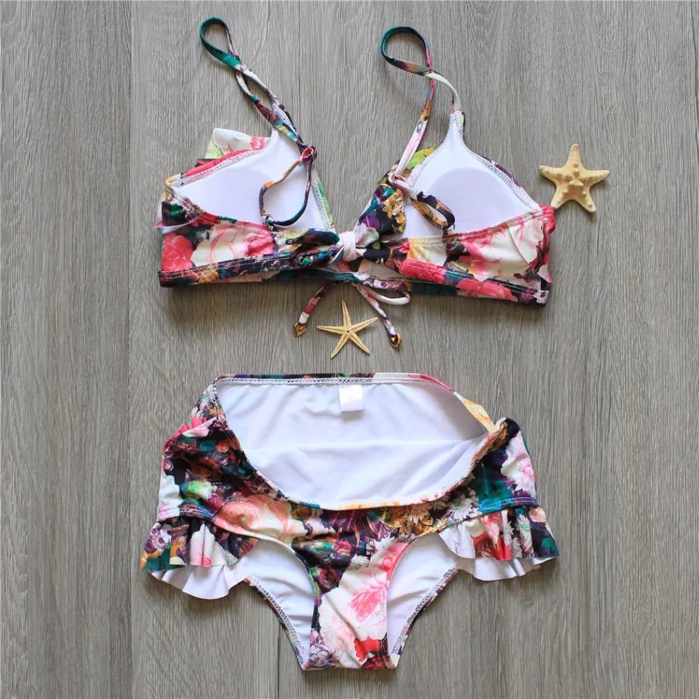 Women's high waist Brazilian bikini set in solid colour, available in sizes S M L XL
