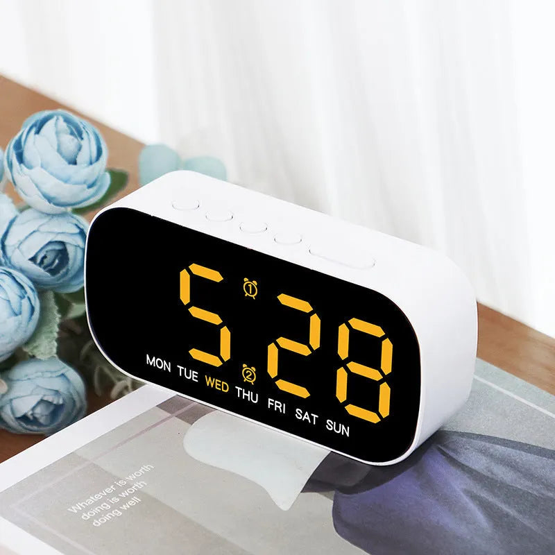 Electronic clock simple multi-purpose alarm clock LED digital display plastic shell 10mm thickness five colours