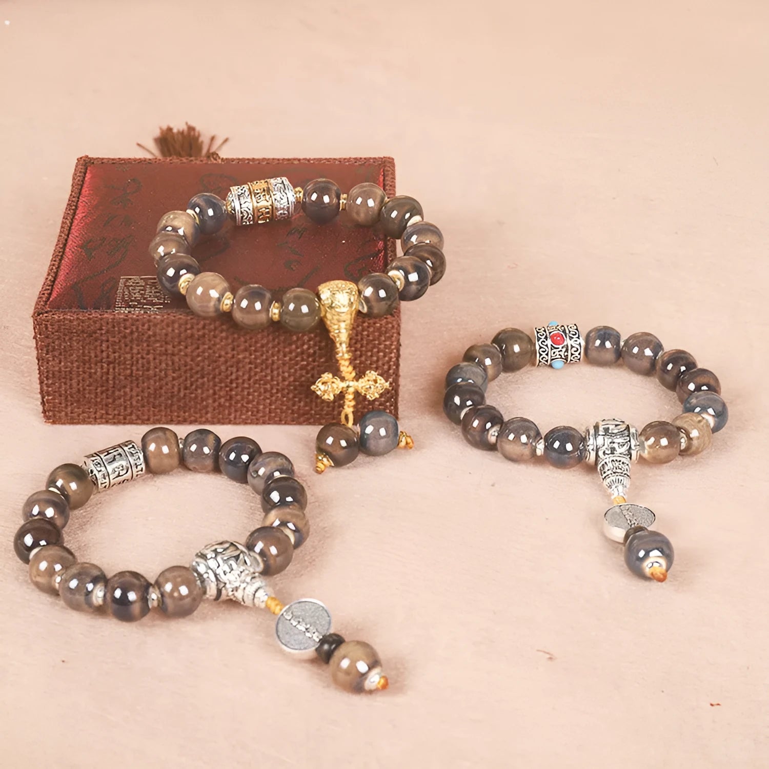 Men's gradient ceramic chain bracelet with Yonghe blessing design in coloured glaze