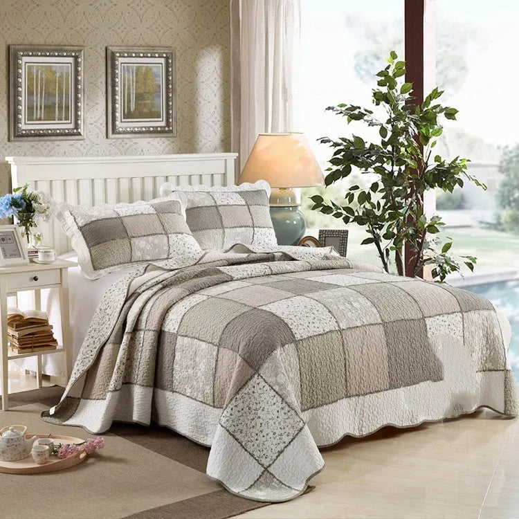 Pure cotton quilted bedding three-piece set showing bedspread and pillowcases