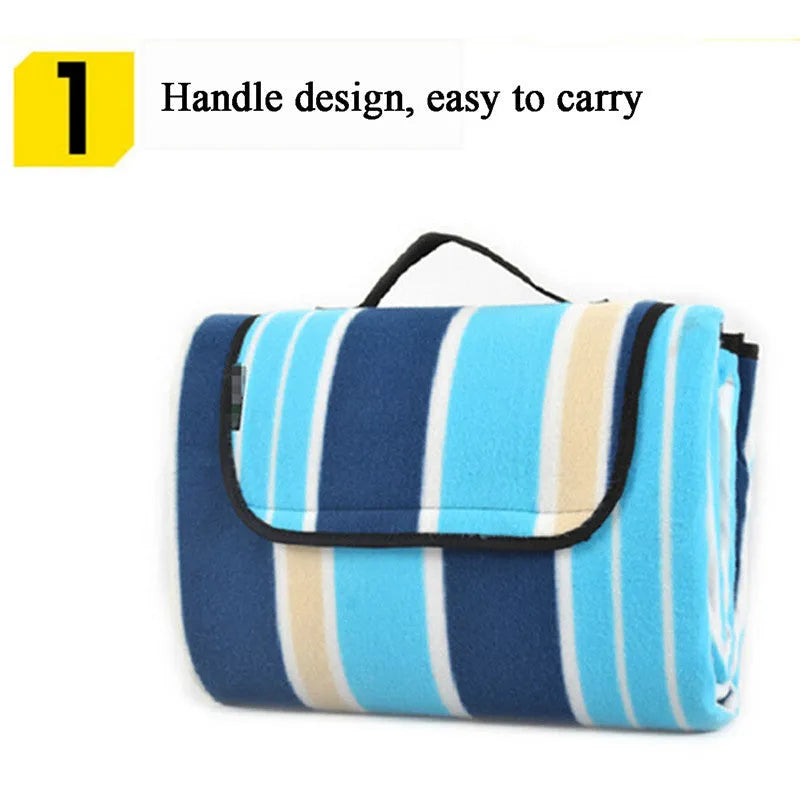 Folding suede picnic mat with waterproof aluminium base, 200x200cm, blue stripes pattern, outdoor use