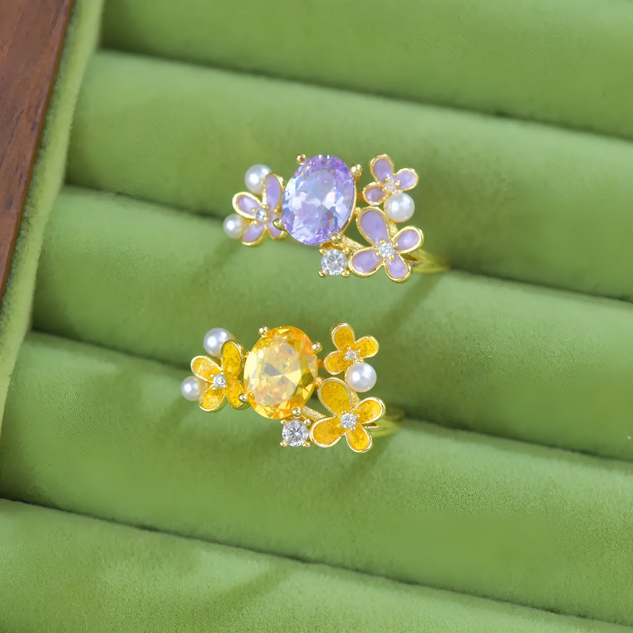 Women's open ring with floral zircon stones in light purple electroplated metal