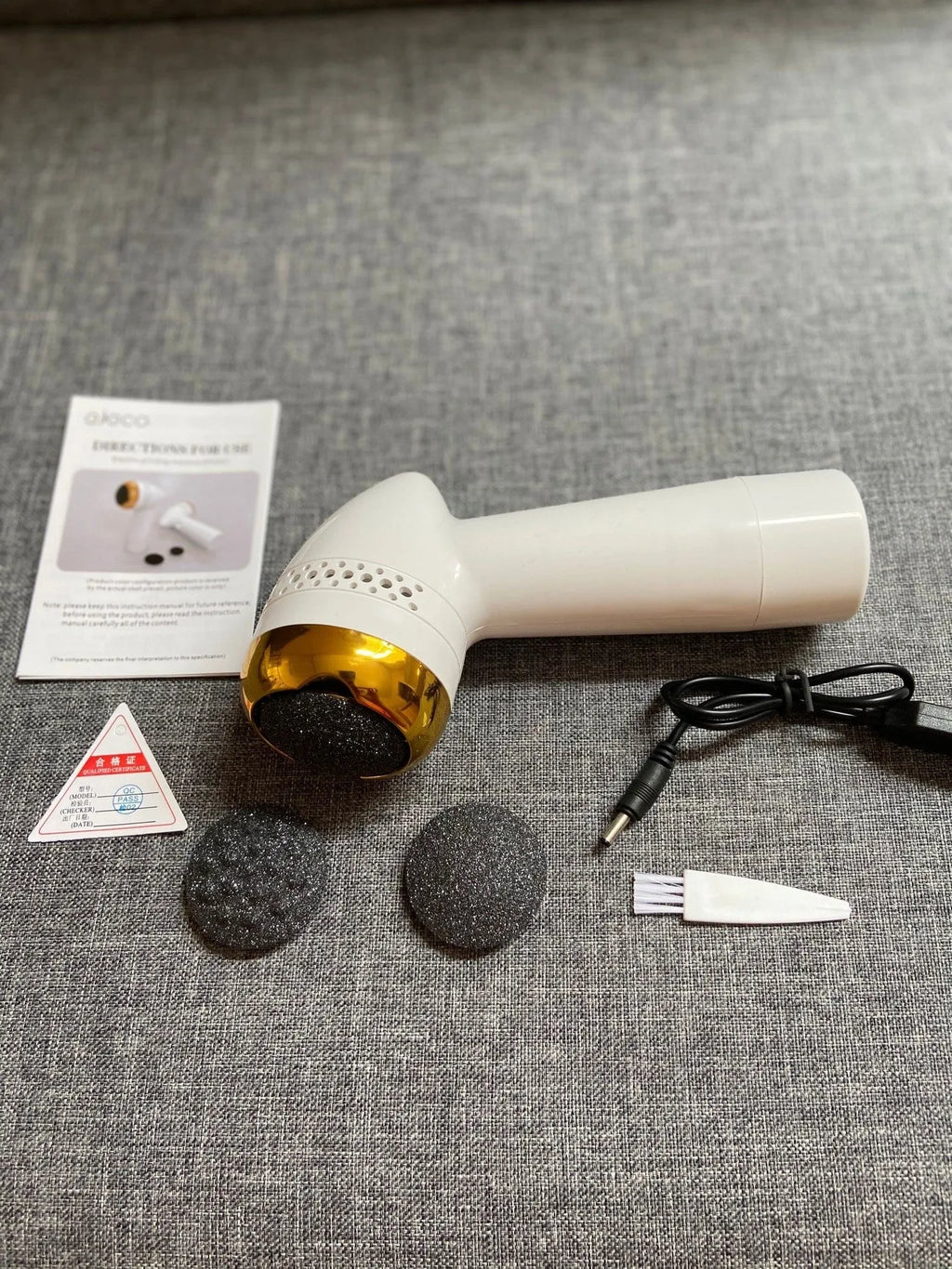 Electric foot grinder device with quartz grinding head in gold and silver colour options
