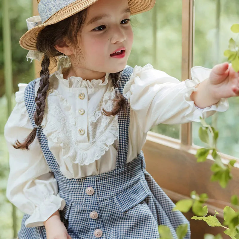 Girls' lace collar puff sleeve cotton shirt in solid beige colour for autumn