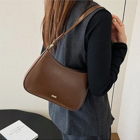 Retro women's cross-body underarm bag in PU leather, horizontal square shape, 25cm width, five colour options: black, caramel, khaki, white, wine red