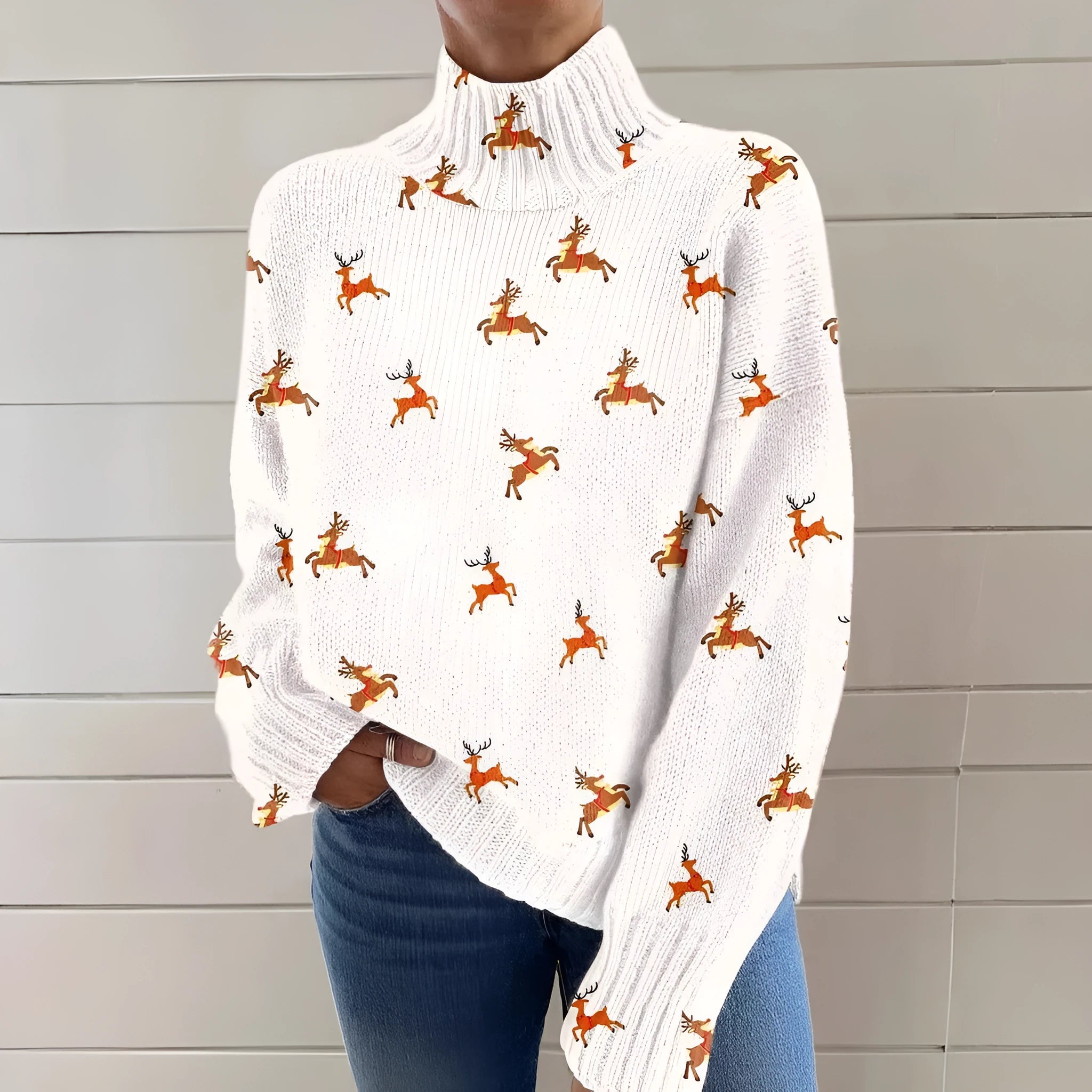 Women's loose-fit Christmas printed turtleneck sweater in a macaron colour with a festive painting design.