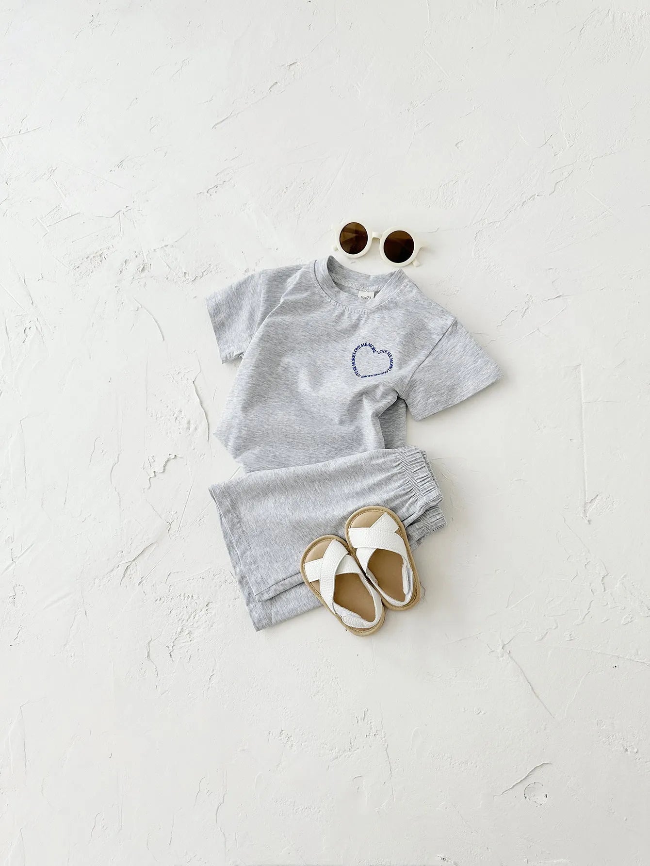 Korean style baby cotton two-piece suit set with heart printing and plaid pattern, shown in grey.