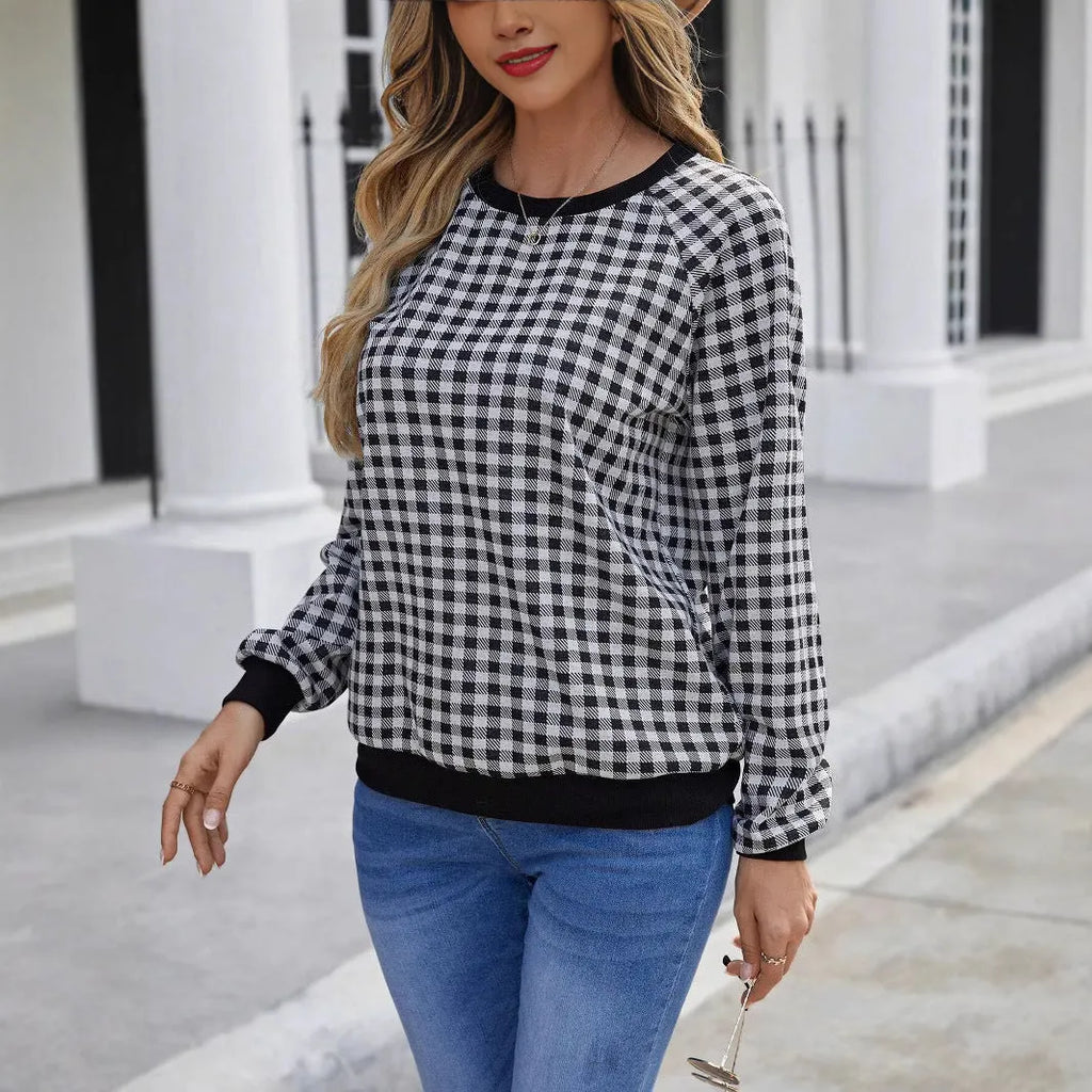 Black Japanese plaid pullover sweater with printed stripe patterns and long sleeves
