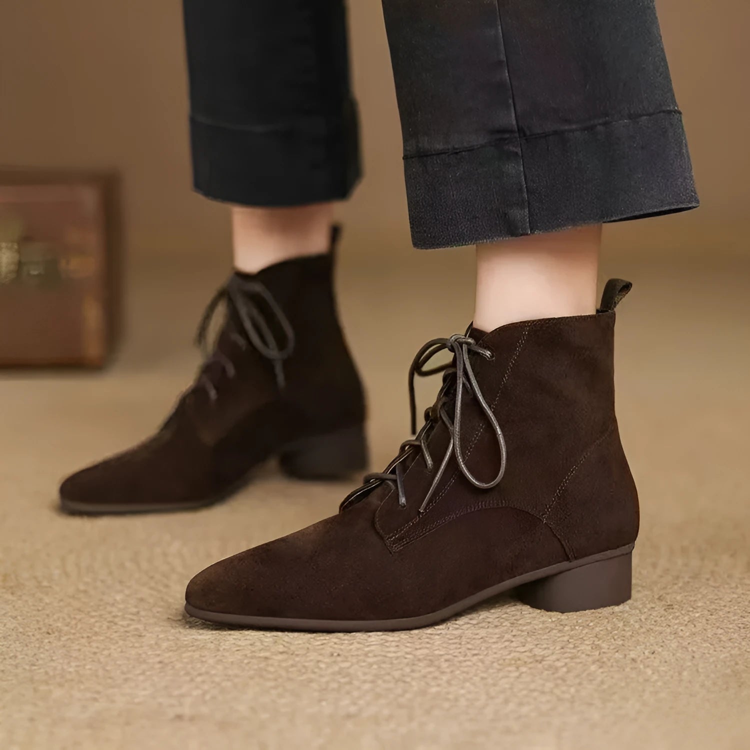 Women's matte brown pointed low-heel ankle boots with block heel and fleece lining