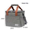 Insulated crossbody picnic bag in navy blue with a 15-litre capacity and Oxford cloth material.