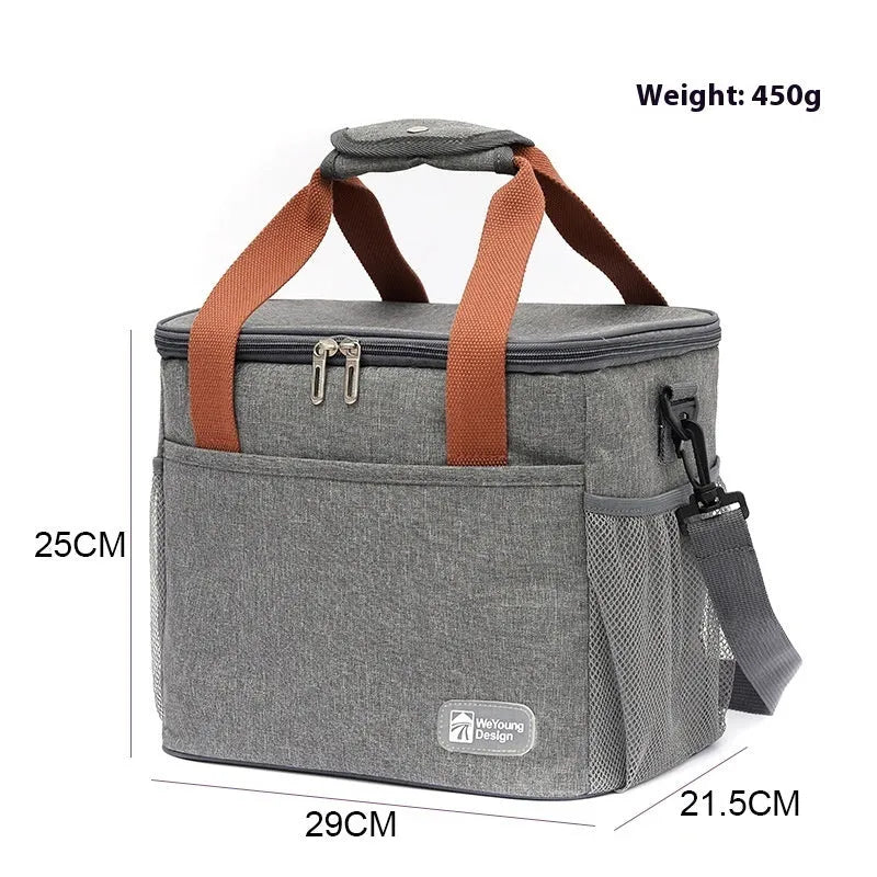 Insulated crossbody picnic bag in navy blue with a 15-litre capacity and Oxford cloth material.