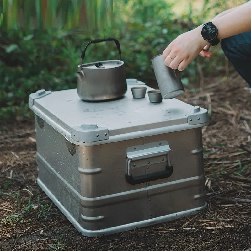 Field green aluminium expandable storage box for camping equipment measuring 58×38×28cm