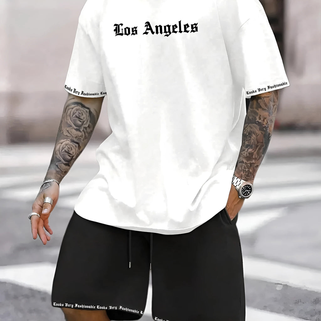 Sports style short-sleeved top and shorts set in quick-drying fabric.
