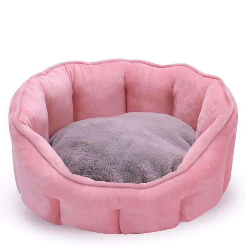 Grey cat kennel house with hammock attachment and plush interior, measuring 46cm square