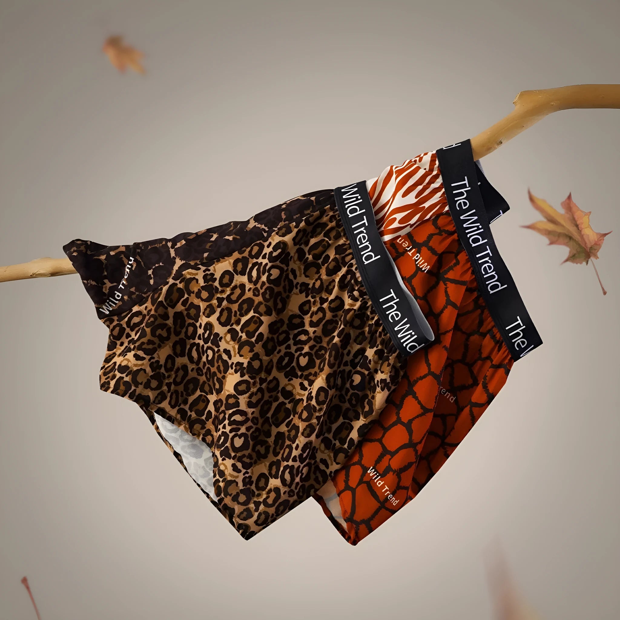 Men's leopard print shorts in ice silk polyester fabric with mid waist and quick-drying properties