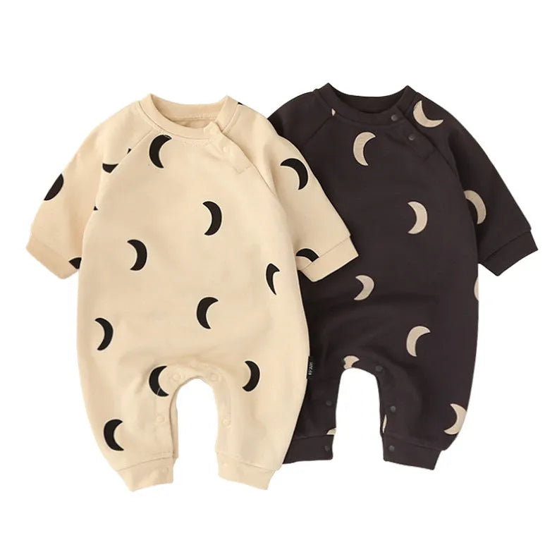 Cotton long-sleeve baby jumpsuit in apricot with single-breasted closure for spring autumn wear
