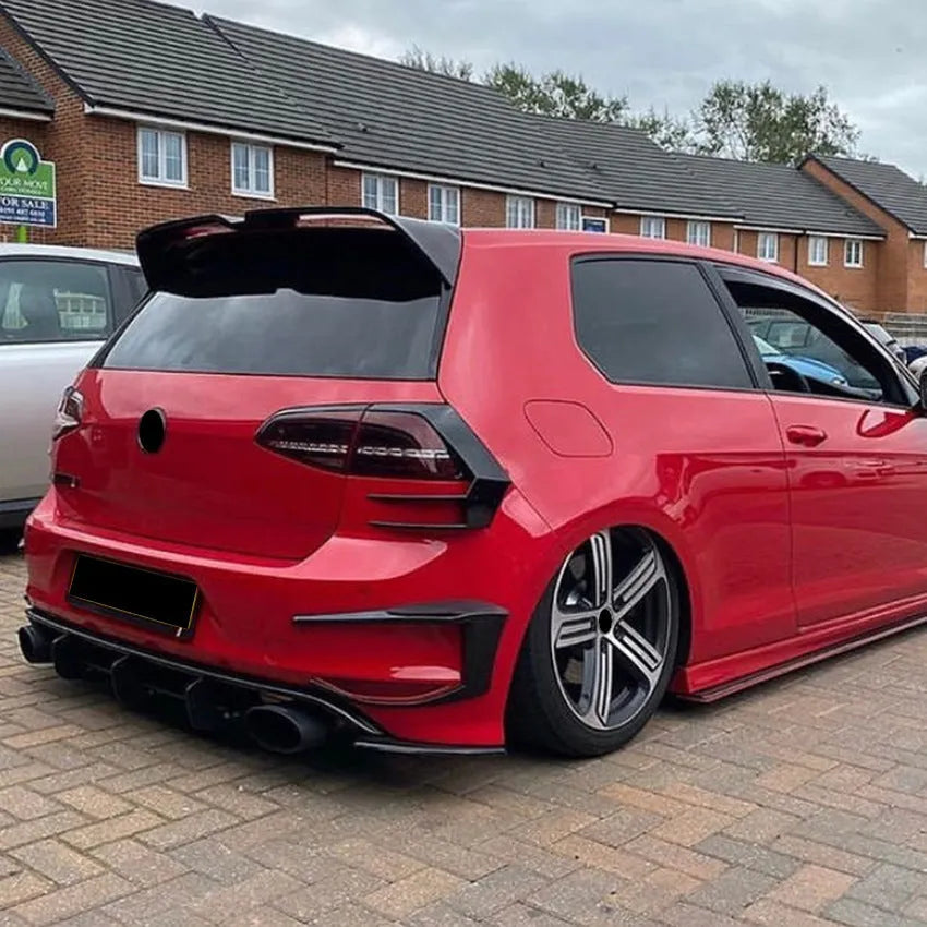 Rear air knife for Golf 7 R400 tail lamp in piano black ABS plastic