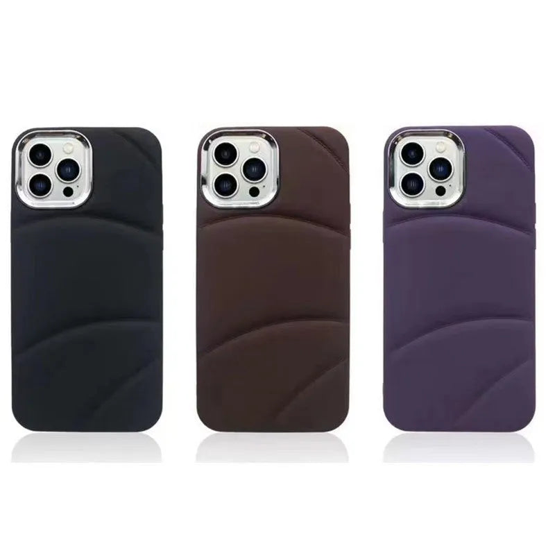 Liquid oil injection silicone frosted phone case for iPhone in black with internal flannel lining