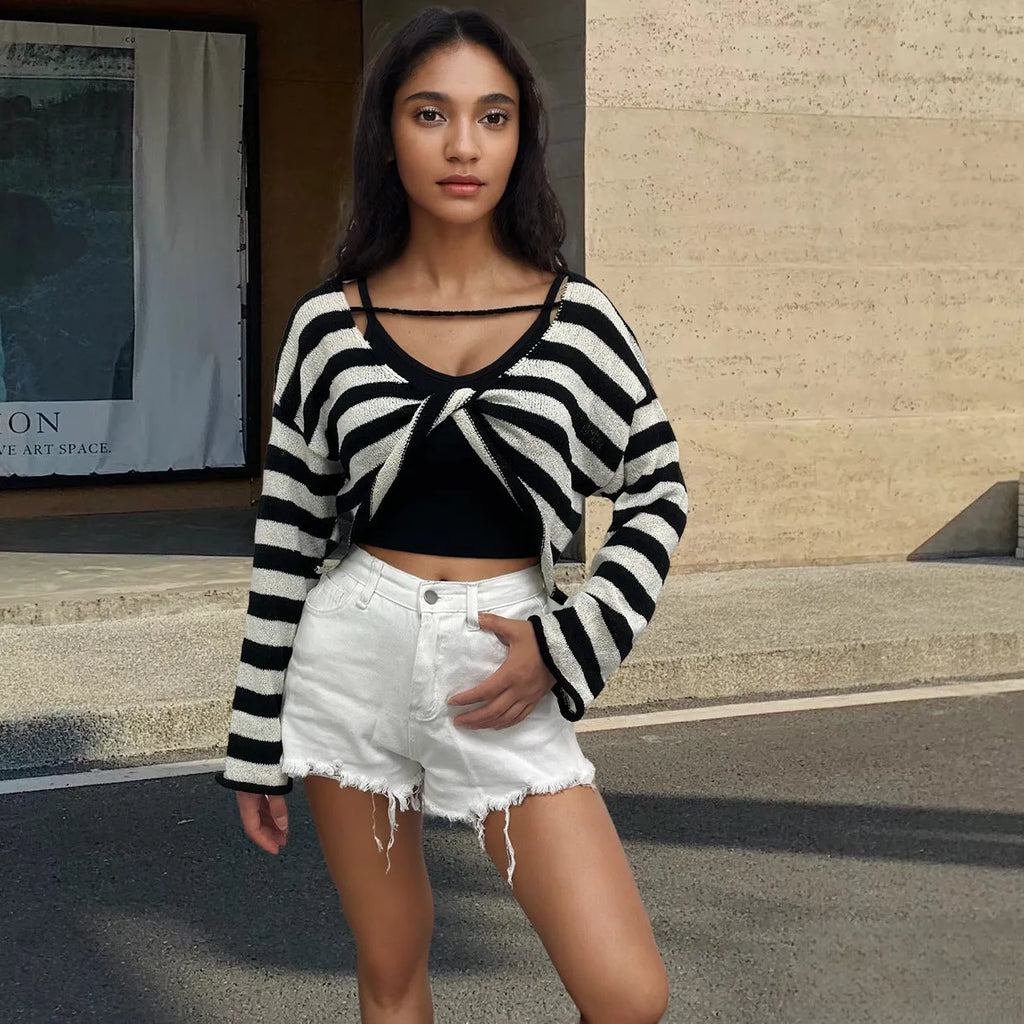 Striped long-sleeved pullover sweater with exposed navel styling in mercerised cotton