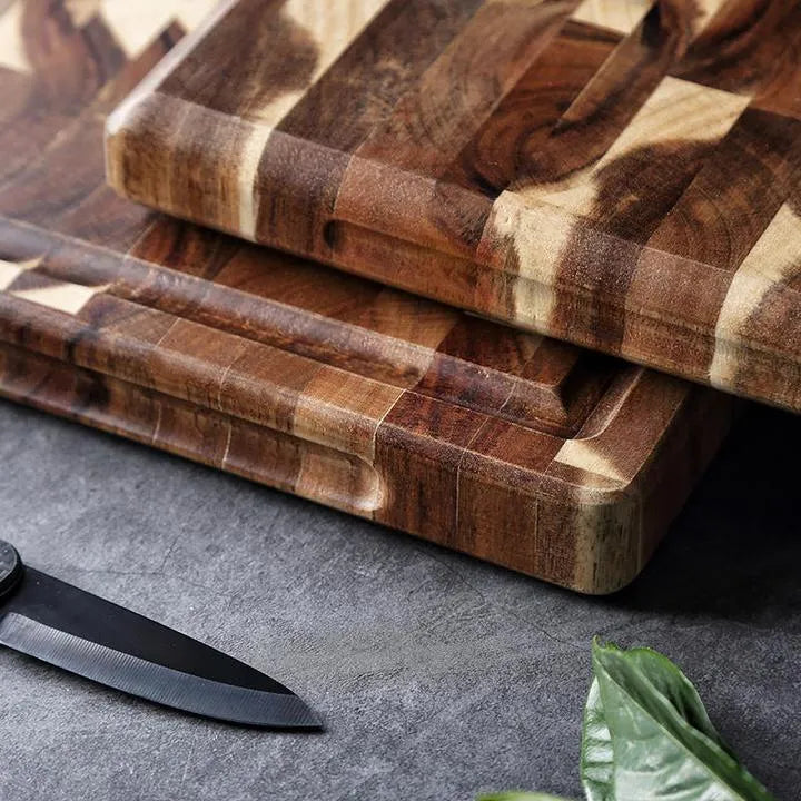 Brown acacia solid wood cutting board showing 3cm thickness edge