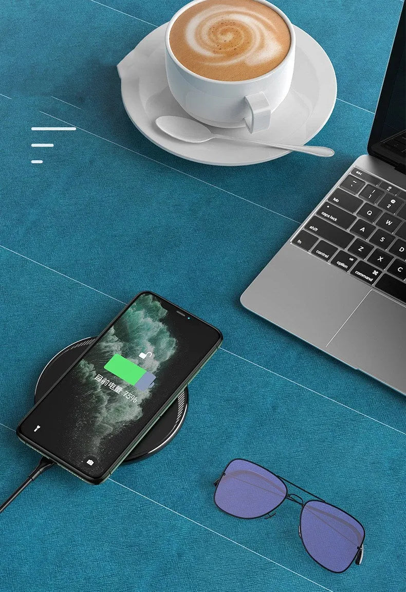 Kuulaa KL-CD16 black wireless disc charger for mobile phones with LED indicator light
