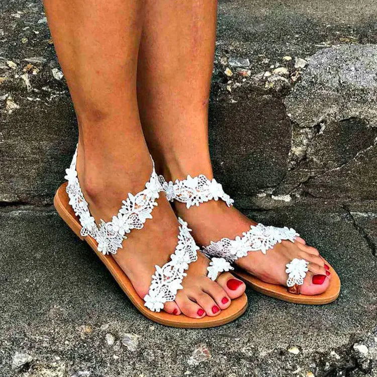 White plus size women's flat shoes with rhinestone flower decoration and round toe