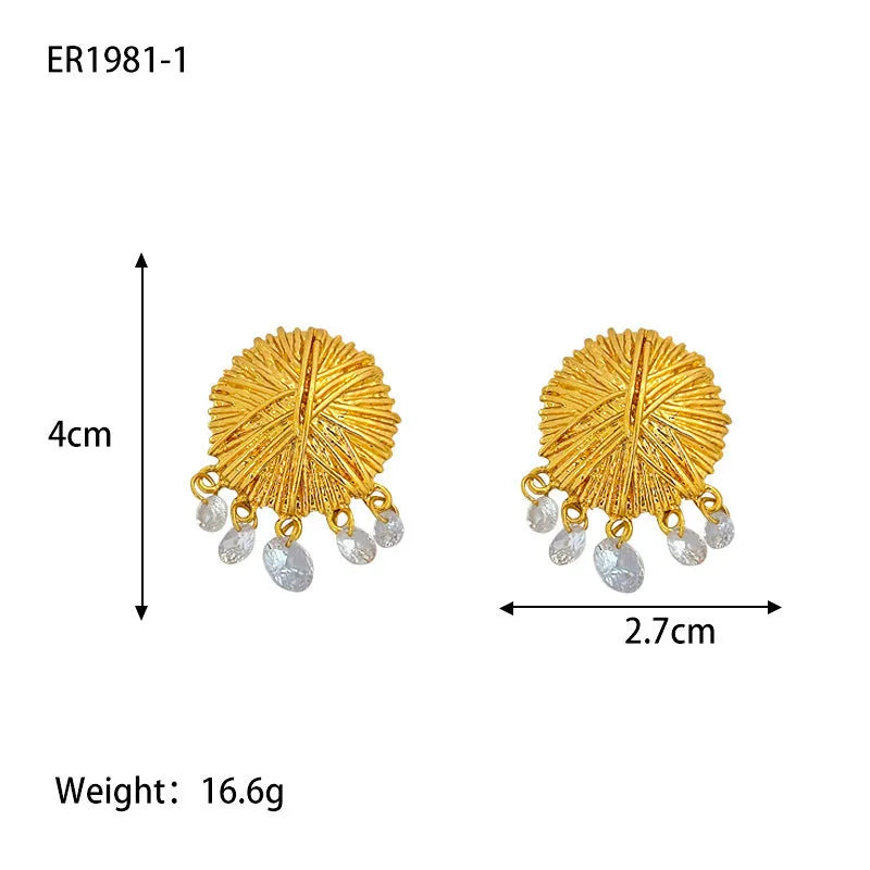 Gold geometric women's earrings with round elements in electroplated metal