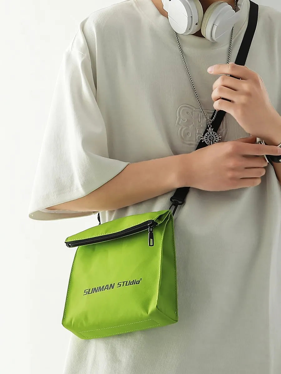 Polyester messenger bag design backpack with crossbody strap in bends and hitches colour option